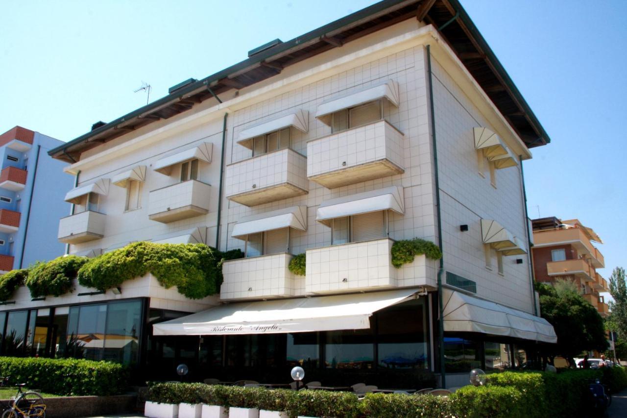 Hotel Angela Fano Exterior photo